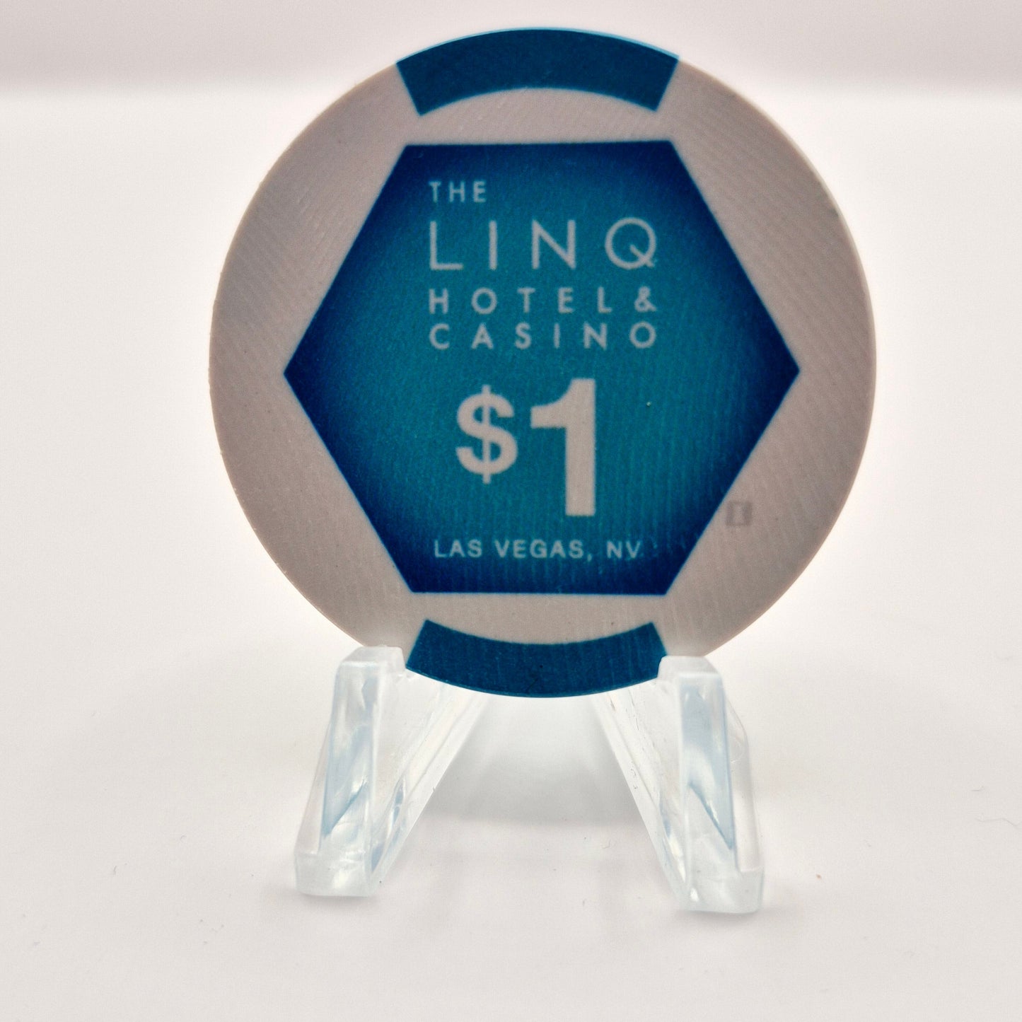The Linq Hotel Casino Las Vegas Nevada 2014 $1 Casino Chip D1633 (Total Rewards)